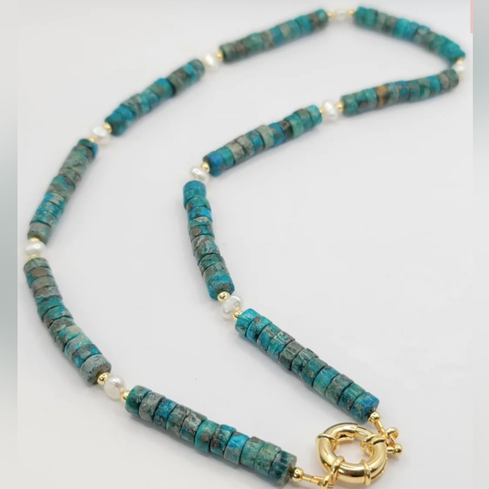 2 Necklaces - Picture 3 of 3